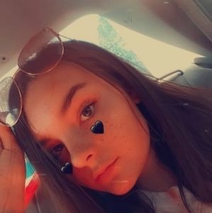 Meet your Posher, Alexeea